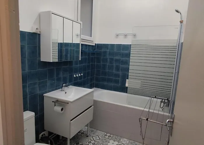 Notre Cocon Bigourdan アパート